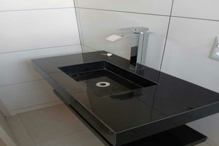 Sobrado à venda com 3 quartos, sendo 1 suíte, em Jaguaré, São Paulo - SP