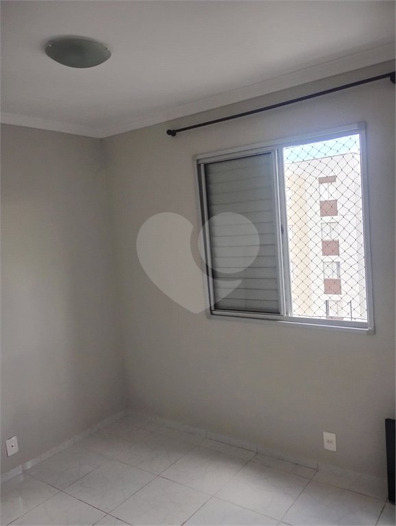 JARAGUÁ – FIT JARAGUÁ. Apartamento lindinho, em condomínio praticamente novo, super organizado e agradável, em local tranquilo com vista livre.