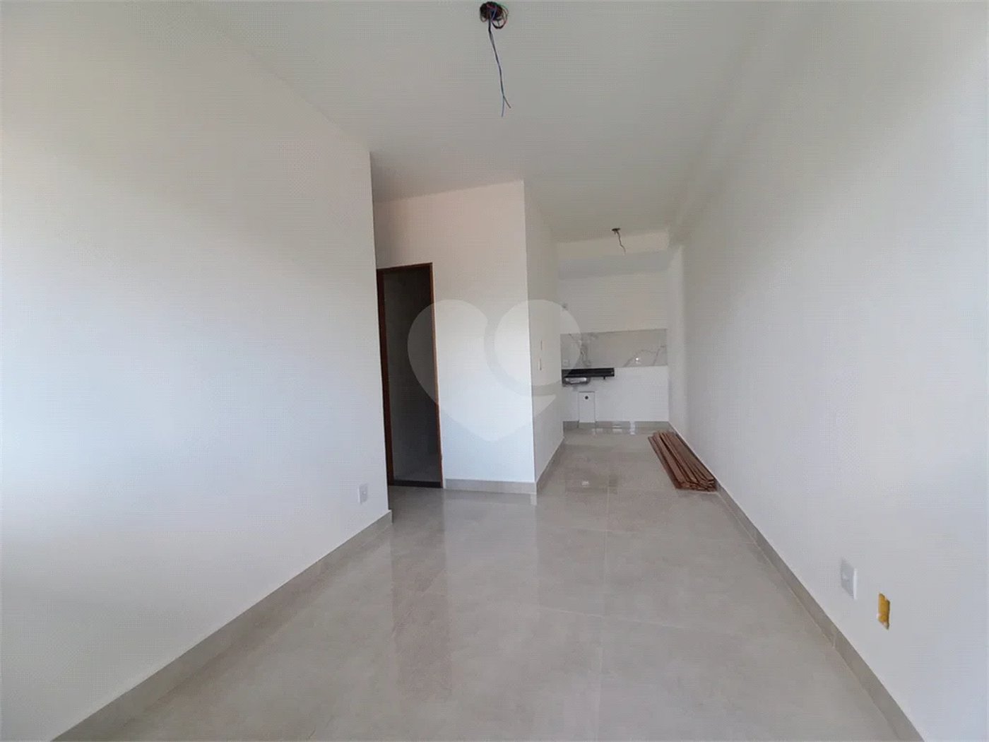 Apartamento Novo com 2 Dormitórios, Vaga e Quintal Privativo na Vila Isolina Mazzei