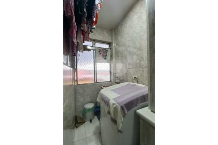 2 quartos e vaga de garagem