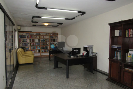 Casa Térrea à venda com 3 quartos, sendo 1 suíte, em Chácara Flora, São Paulo, SP