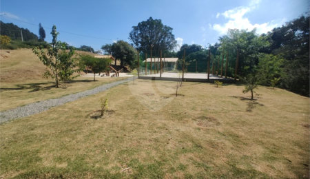 Terreno à venda no condomínio Residencial Solar São Judas Tadeu, Piracaia - SP