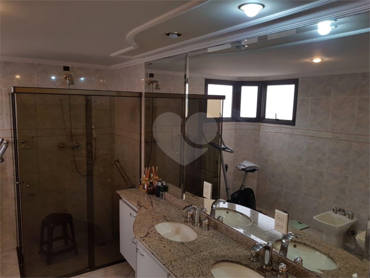 Apartamento 4 dormitórios na Saúde