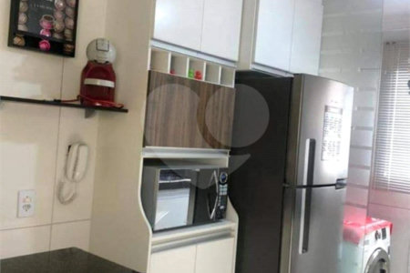 Apartamento no Condomínio Spazio Monte Royal .