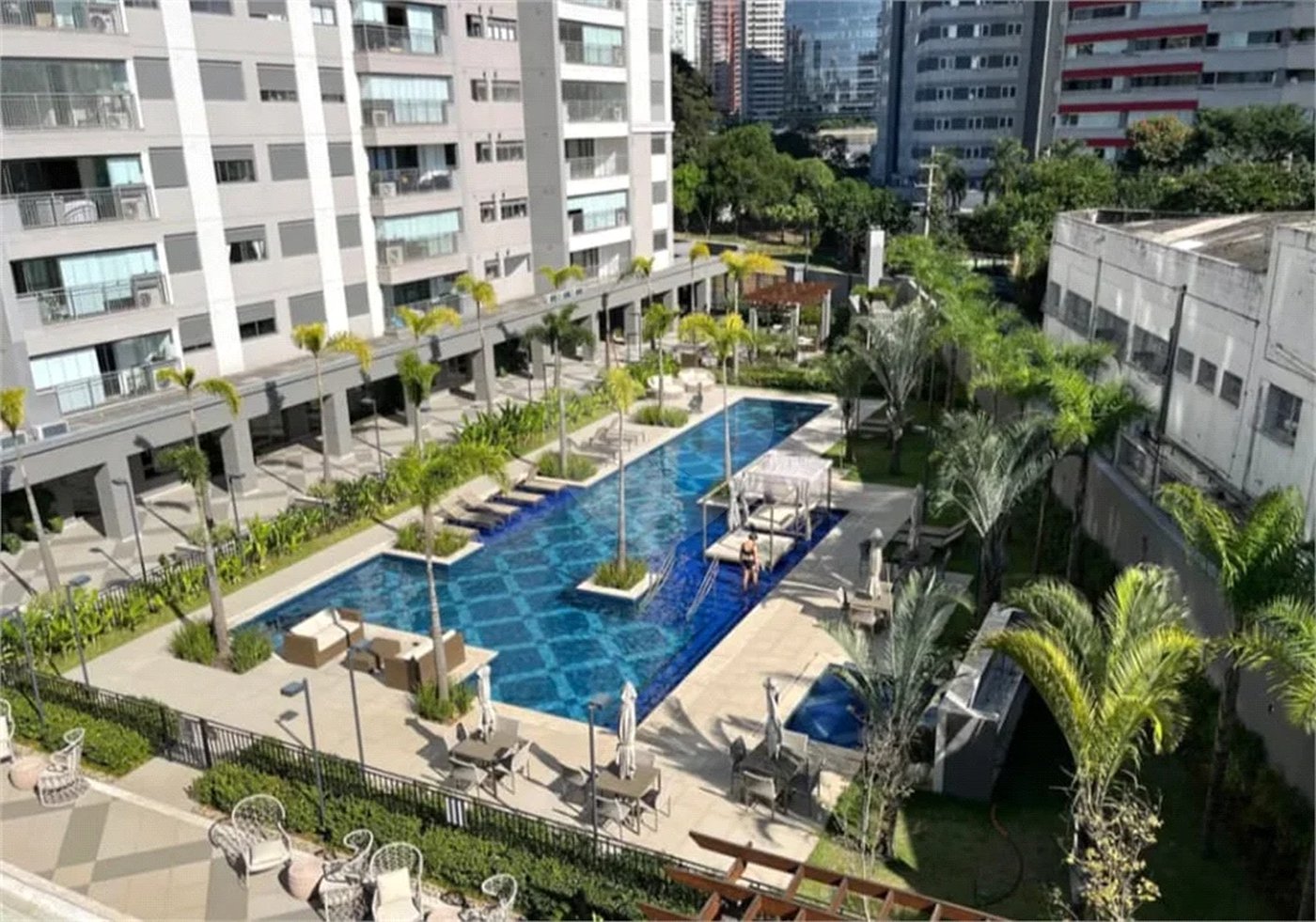 Apto com 3 quartos e Súite nq Barra Funda Ótima oportunidade !
