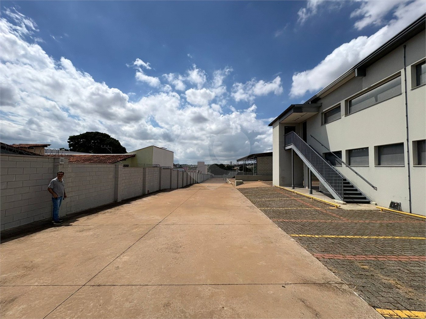 Galpão comercial á venda.