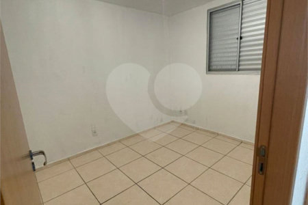 Apartamento no Condomínio Monte Everest.