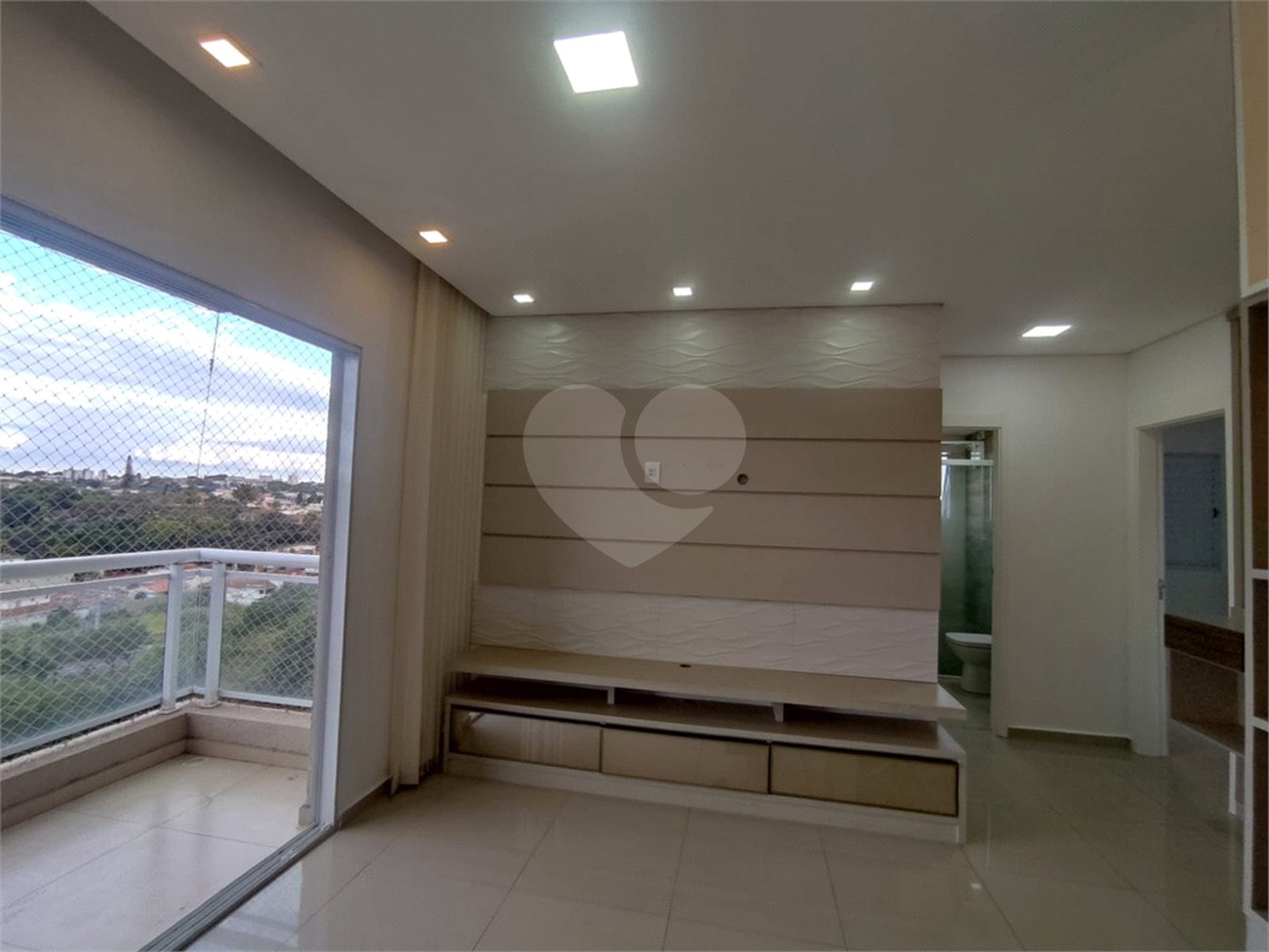 Apartamento á venda no Jardim Alvorada.