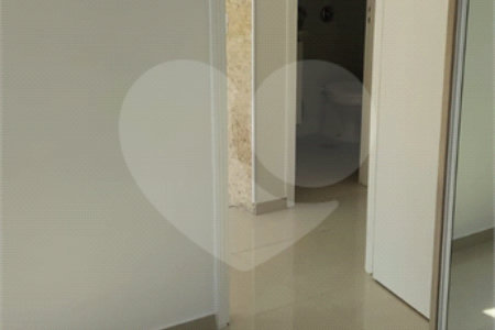 Apartamento à venda com 40m² - Cambuci.