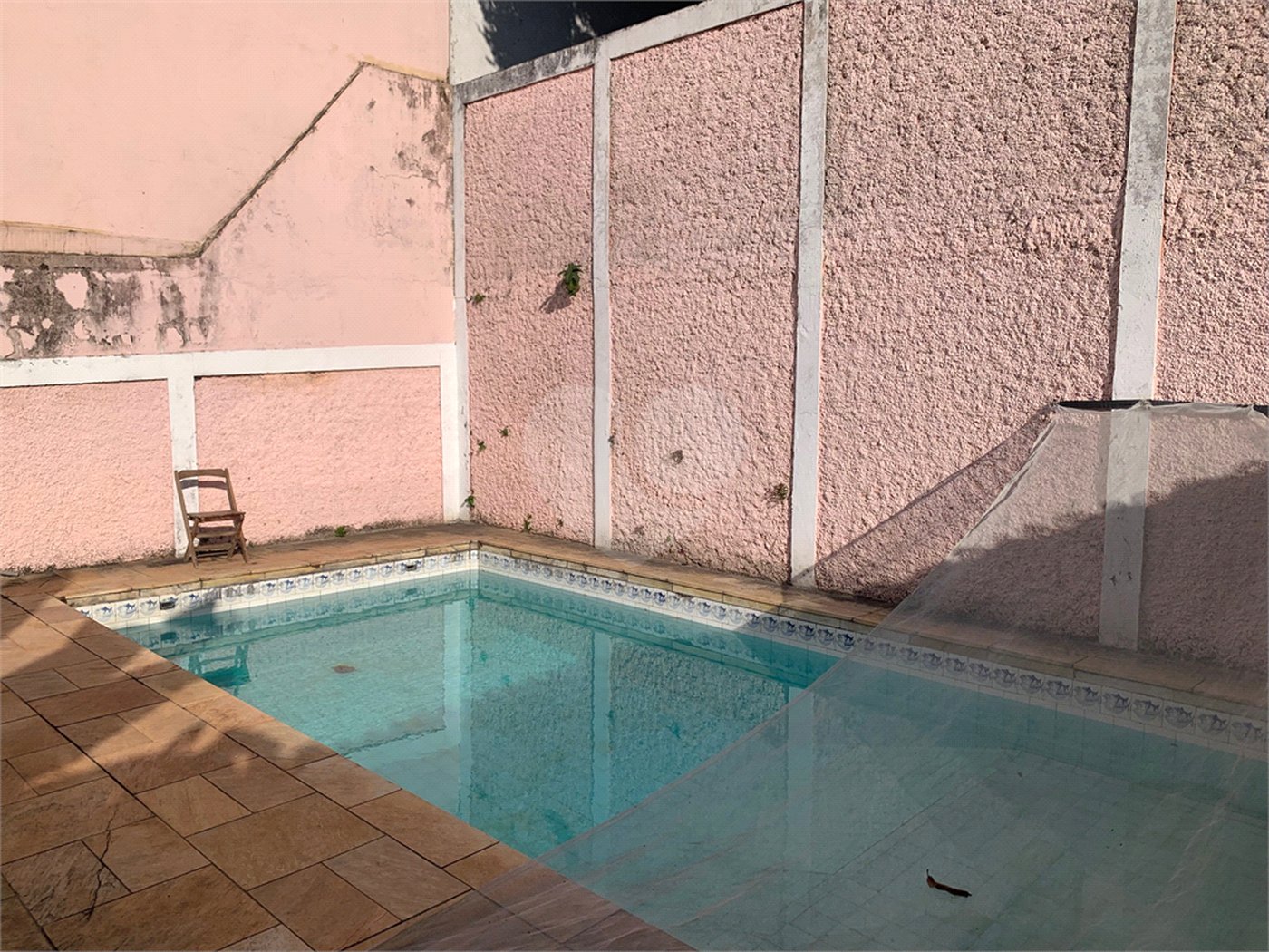 Casa à venda com 3 quartos, sendo 1 suíte, em Interlagos, São Paulo, SP