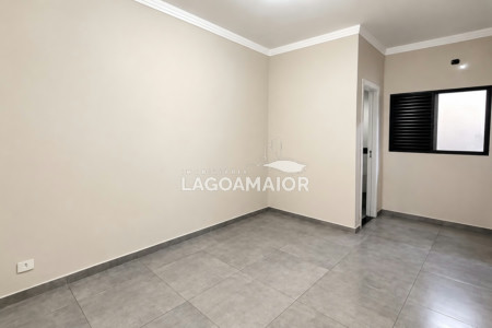 Casa à venda com 2 quartos, sendo 1 suíte, no condomínio Alto do Capivari, Três Lagoas - MS
