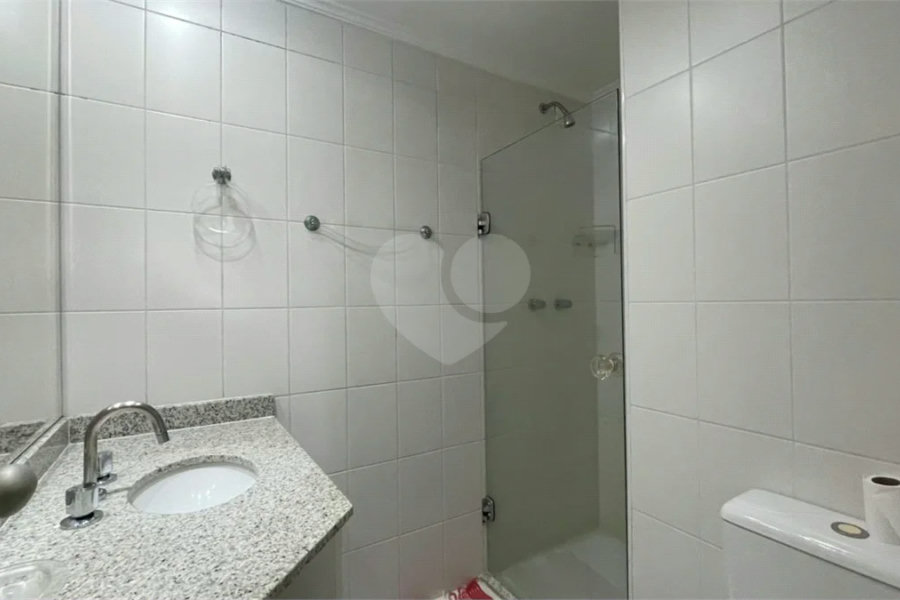 Apartamento à venda ou para alugar com 3 quartos, sendo 1 suíte,  em Riviera de São Lourenço, Bertioga, SP