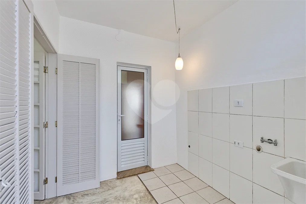 Casa de Vila à venda com 4 quartos, sendo 2 suítes, em Alto da Boa Vista, São Paulo, SP