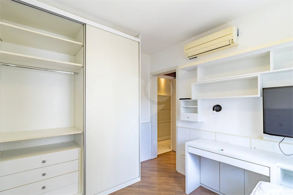APARTAMENTO PARA LOCAÇÃO COM 151M2 - 3 QUARTOS ( 2 SUÍTES ) - 3 VAGAS NO JARDIM AMÉRICA.