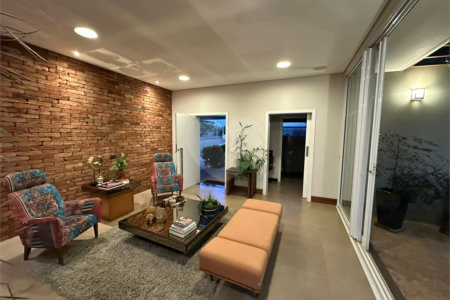 Casa a venda no condomínio Damha II
