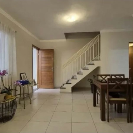 Casa à venda com 2 suítes em Jardim Monte Alegre, São Paulo, SP