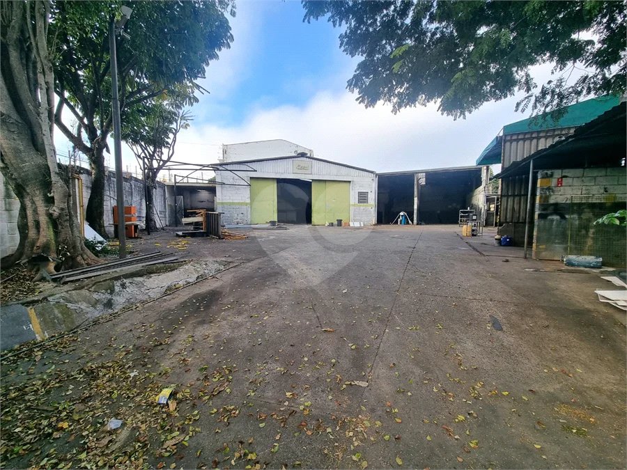 Galpão Comercial para Locação no Jardim do Trevo em Campinas com 276 m² de Área Construída e Amplo Terreno
