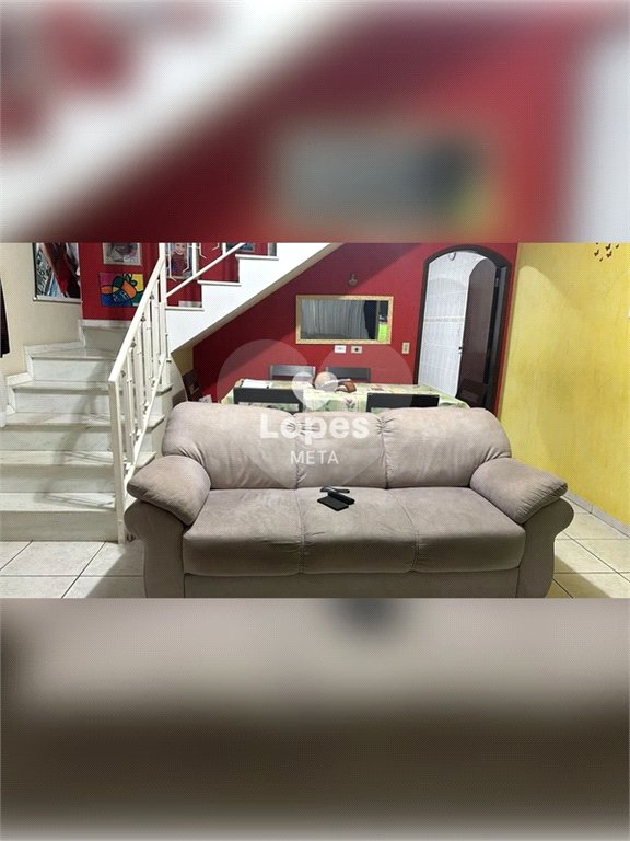 SOBRADO A VENDA, BAIRRO PARQUE DOS IPÊS, 3 DORMITORIOS 1 SENDO SUITE, 2 VAGAS DE GARAGEM, SJC/SP