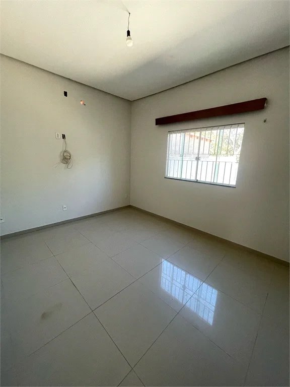 Casa para alugar com 3 quartos, sendo 2 suítes, em Manoel Novo, Balsas, MA