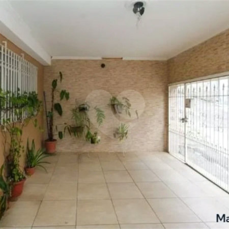 Casa com 154m², 2 dormitórios, 1 vaga, à venda na Vila Ema.