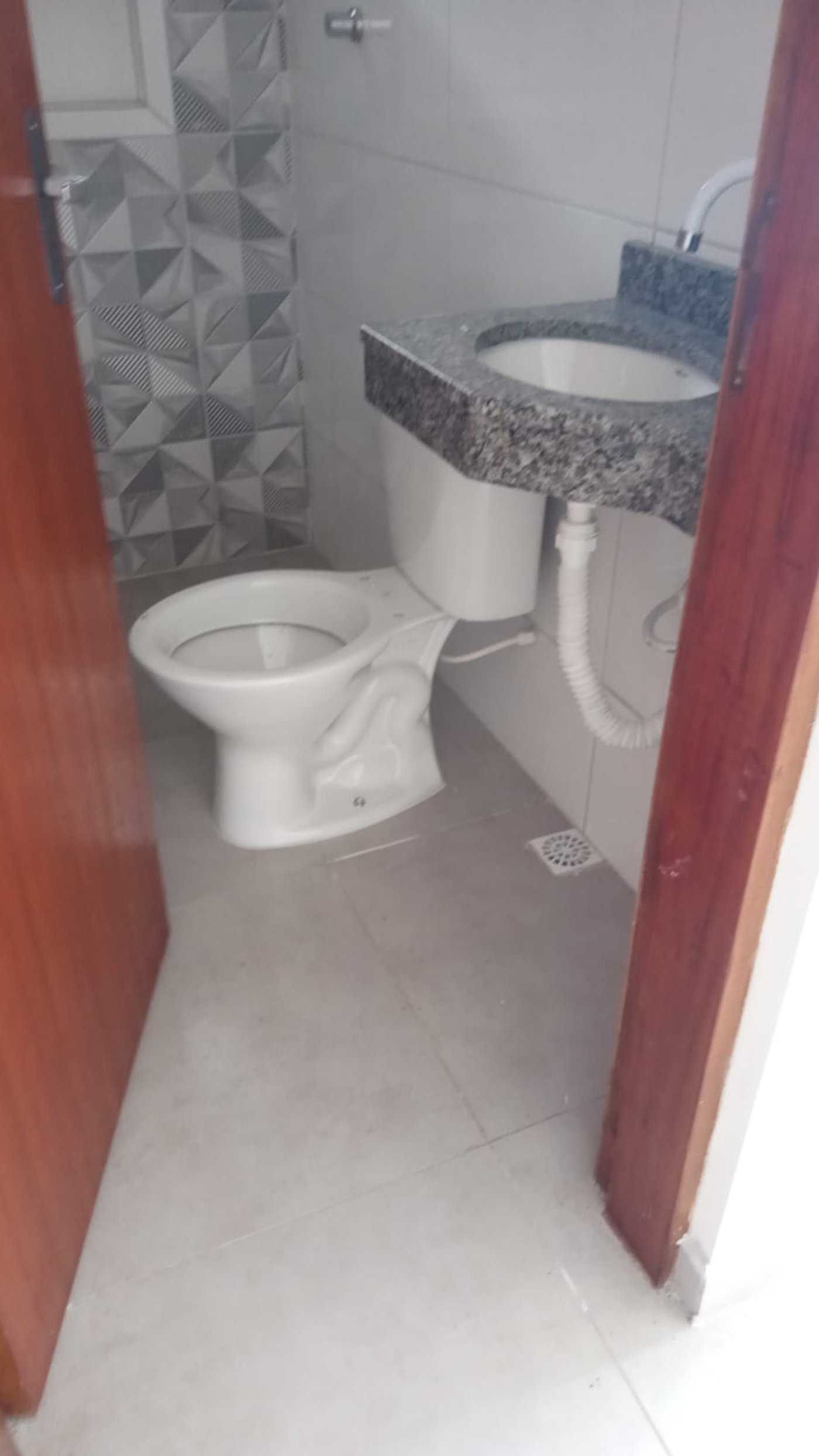 Casa à venda com 2 quartos, sendo 1 suíte, em Bopiranga, Itanhaém - SP