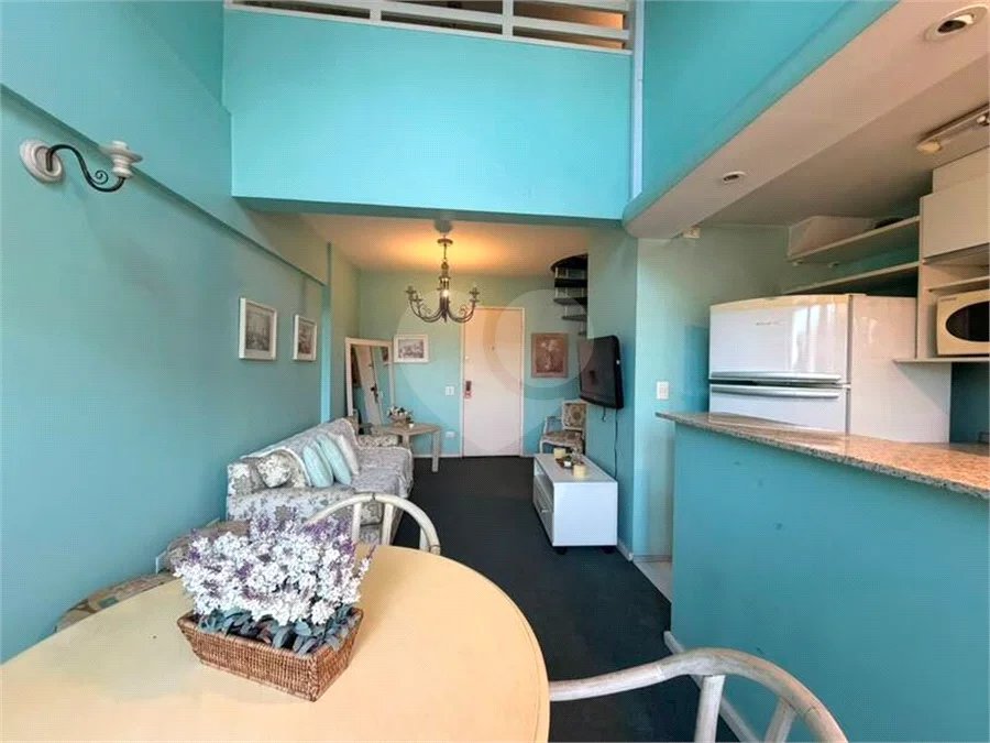Apartamento com 1 dormitório com 1 vaga de garagem