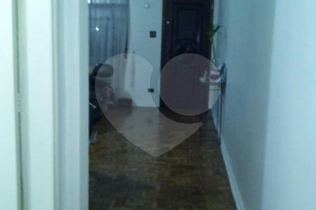 Sobrado com 180m², 3 quartos e 2 vagas