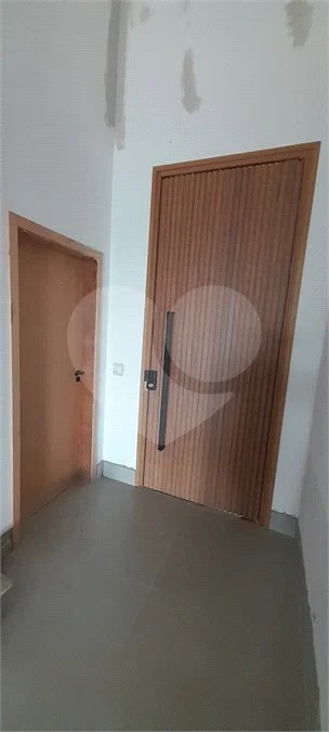 Casa a Venda no Condomínio Reserva Santa Isabel em Louveira/SP