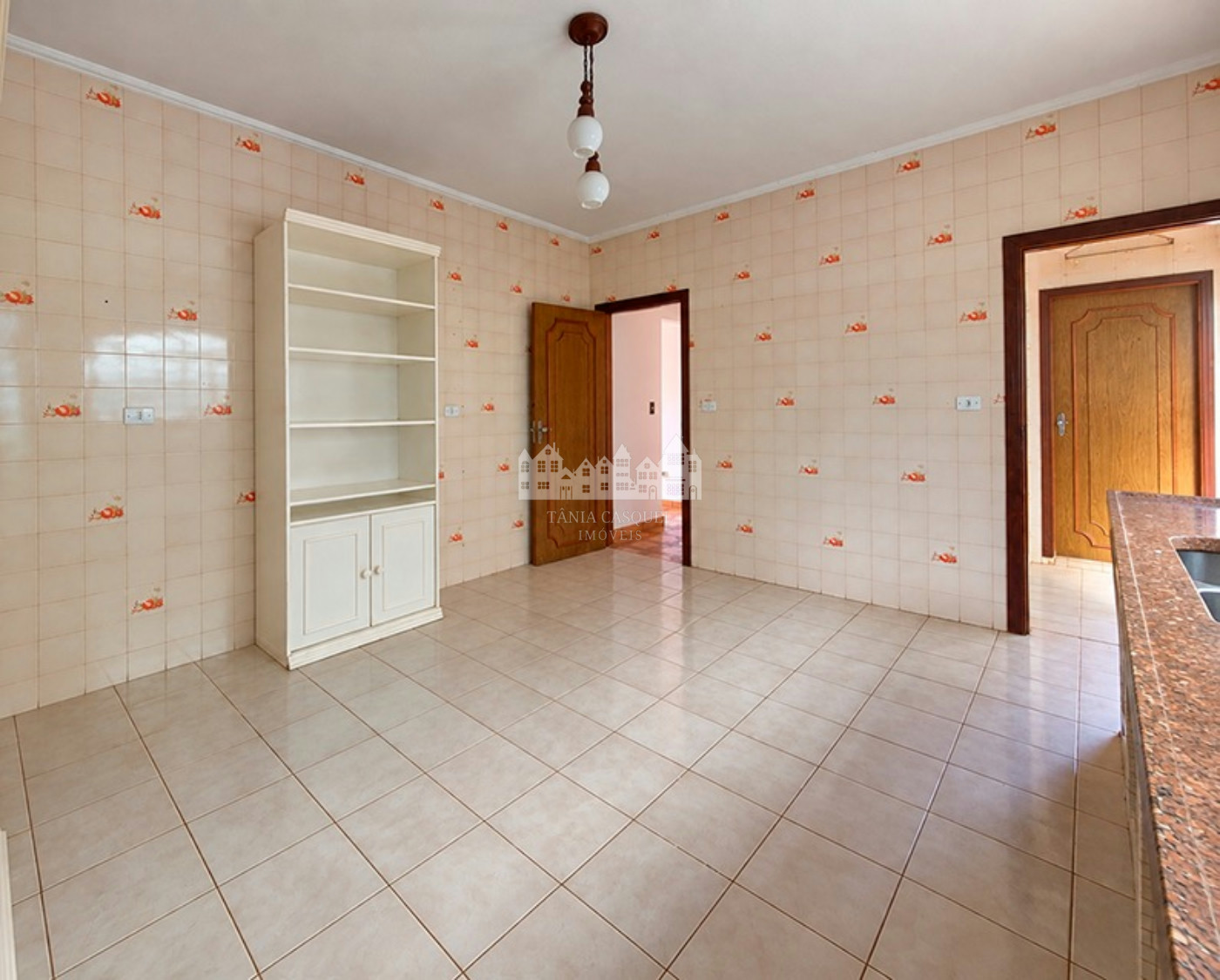 Casa Térrea à venda com 4 quartos, sendo 2 suítes, em Loteamento Loanda, Atibaia, SP
