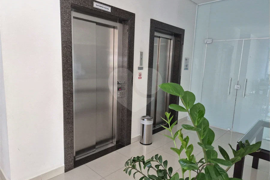 Apartamento Vila Mariana ,2 dormitórios sendo 1 suíte e 2 vagas.