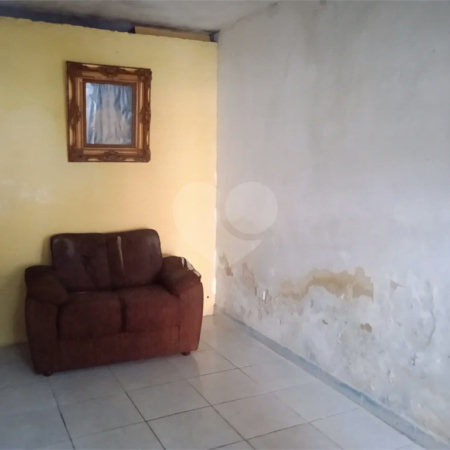 Casa com 180m², 3 quartos, 2 garagens, à venda em Guaianazes
