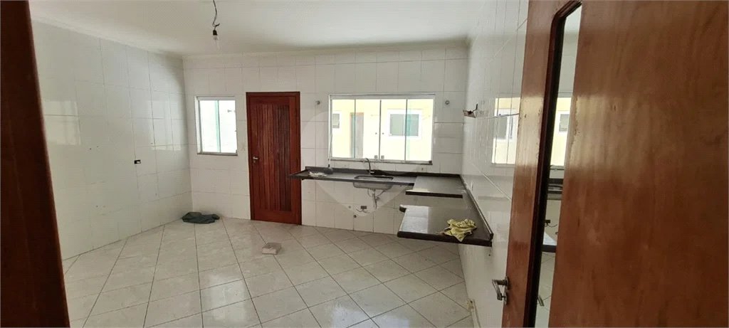 Sobrado a venda no Ipiranga de 220m² com 4 suítes e 2 vagas.Estuda permuta.