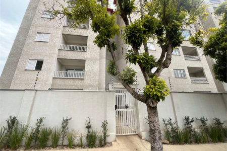 Apartamento com suíte na Vila Prado