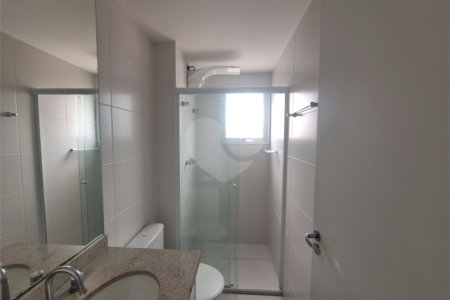 Apartamento à venda em Vila Gumercindo – 55m²