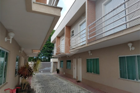 Sobrado de condomínio em Atibaia no bairro Nova Gardênia para locação