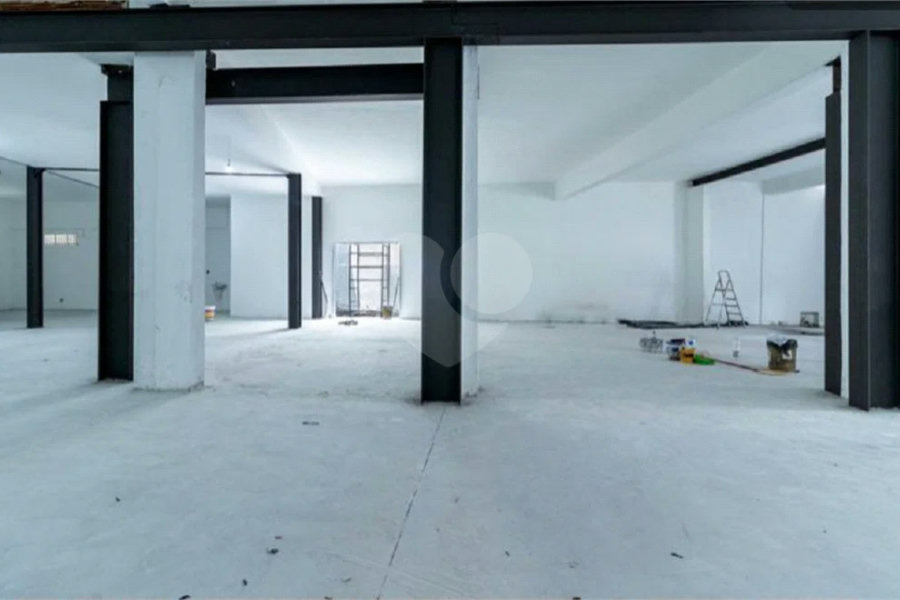 Salão Comercial Todo Reformado com 420m² Jaçanã!!!