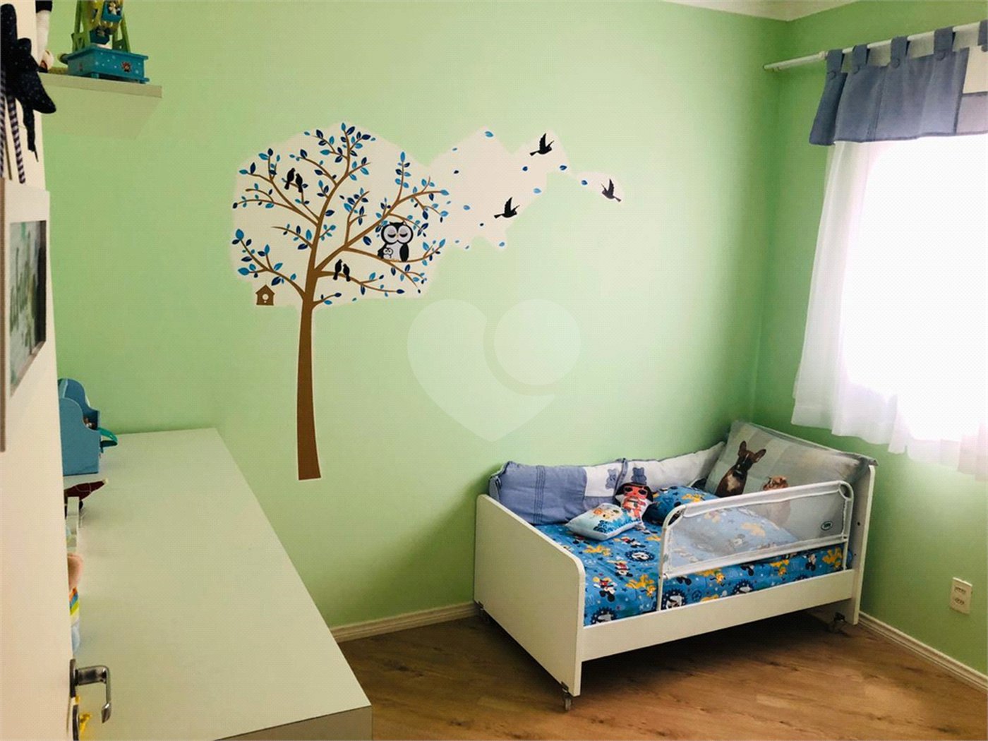 APARTAMENTO COM 132m² - 3 DORMITÓRIOS (SENDO 1 SUÍTE)