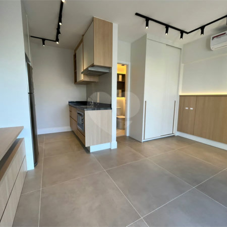 Studio locado á venda perto do metrô no Campo Belo, São Paulo - SP