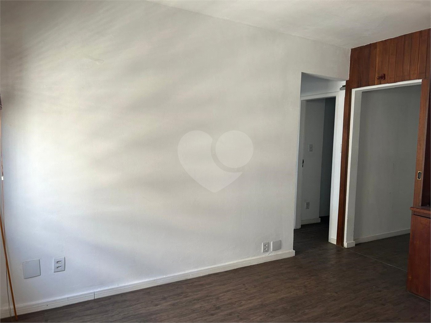 Onde o sossego encontra a praticidade: Seu novo refúgio no Planalto Paulista!Andar alto,vista privilegiada, 2 dormitorios,1 sala,cozinha e banheiro,SEM VAGA.