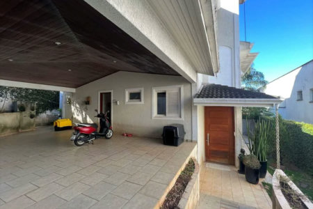 Casa à venda com 4 suítes em Vila Santo Antônio, Cotia, SP