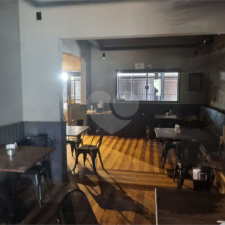 Casa Comercial no Centro .