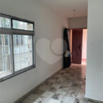 Casa térrea com 280m2, 3 dorms. - Saúde