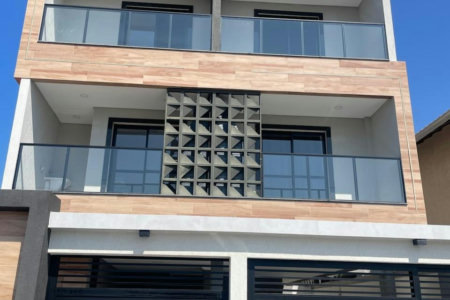 🌊 OPORTUNIDADE ÚNICA EM PRAIA GRANDE – VILA MIRIM! 🏡