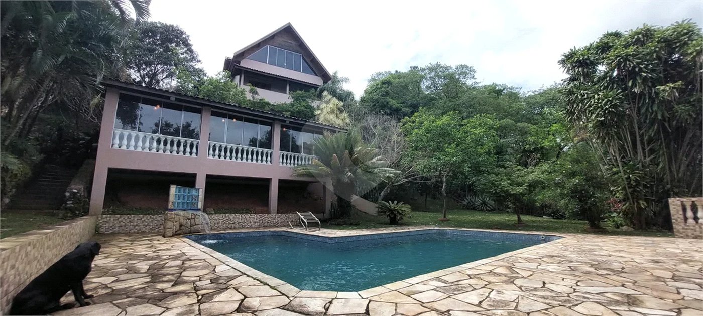 LINDA CHÁCARA A VENDA - CONDOMINIO ALPES D'OURO - BOM JESUS DOS PERDÕES