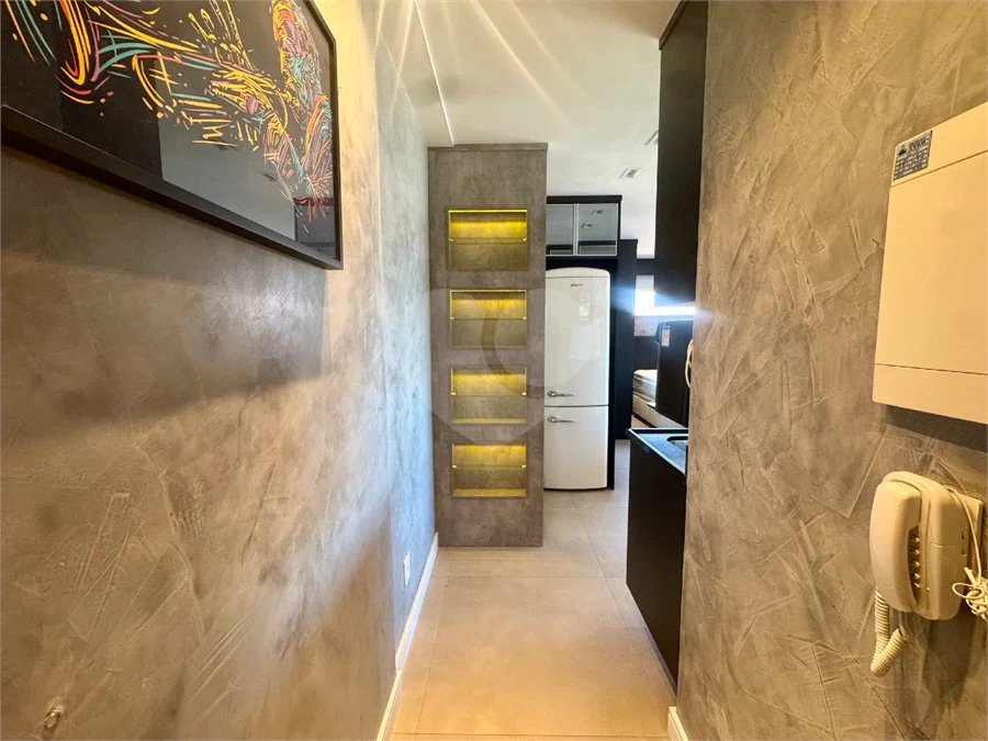 Último Andar | Estação Gabriele | 38 m² | Mobiliado | Campo Belo