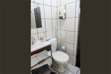 Casa à venda com 222m², 3 quartos e 2 vagas