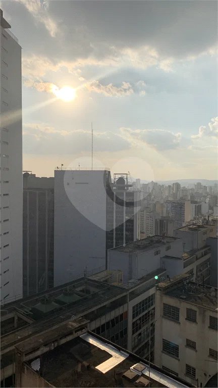 Edifício Louvre | Apartamento Neoclássico de 425m² à Venda na Praça da República — Centro de São Paulo