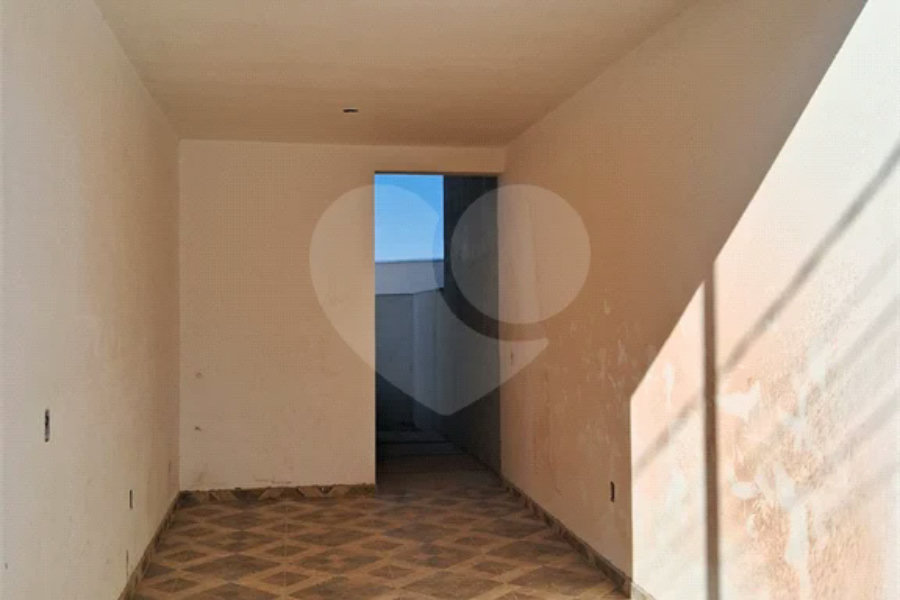 Sobrado moderno com 2 Suítes e vista Privilegiada no Jardim Bandeirantes, Poços de Caldas
