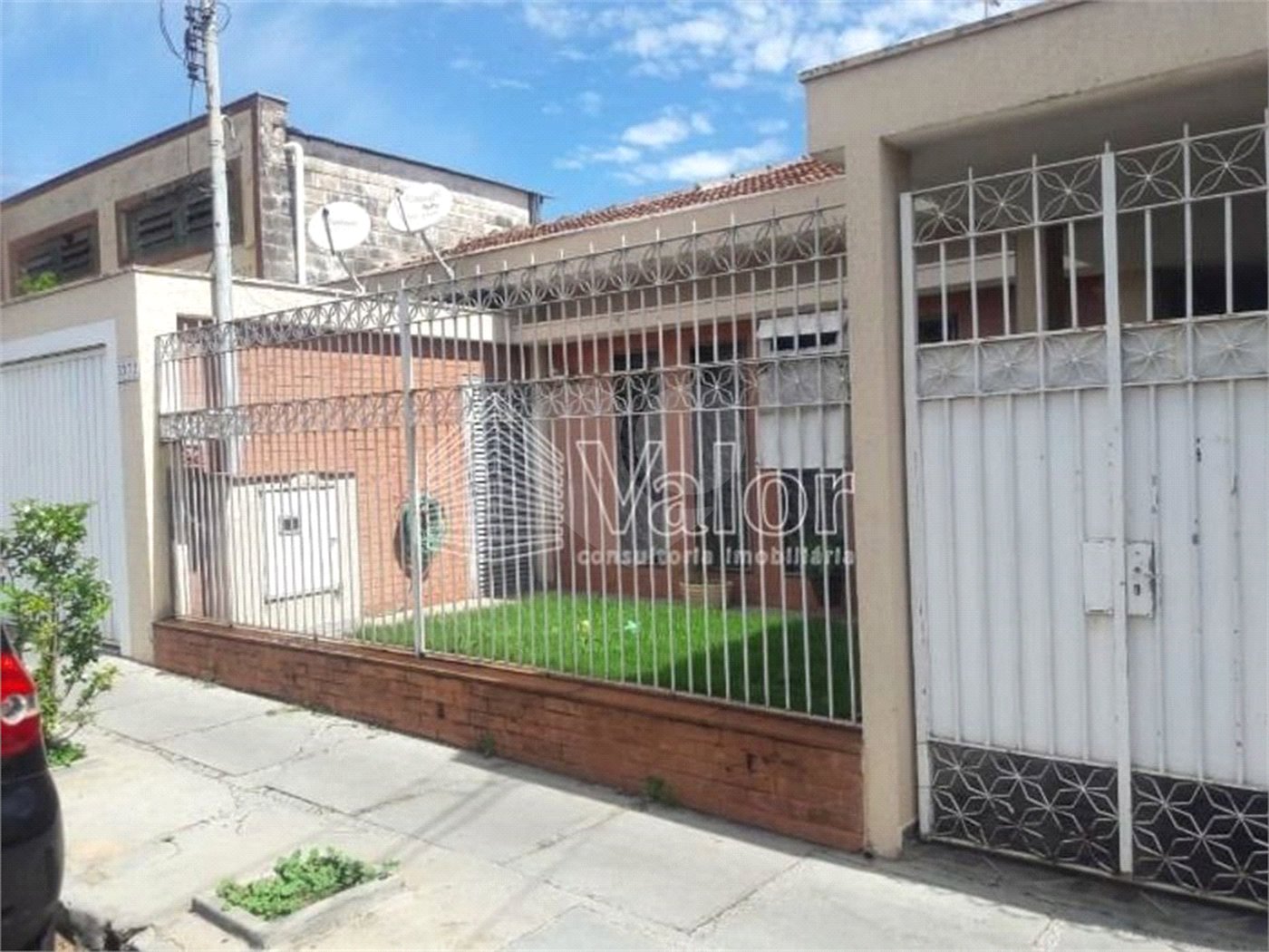 Casa Residencial Vila Faria á venda.