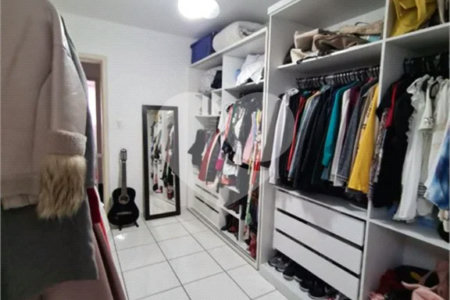 Lindo Sobrado em Condomínio